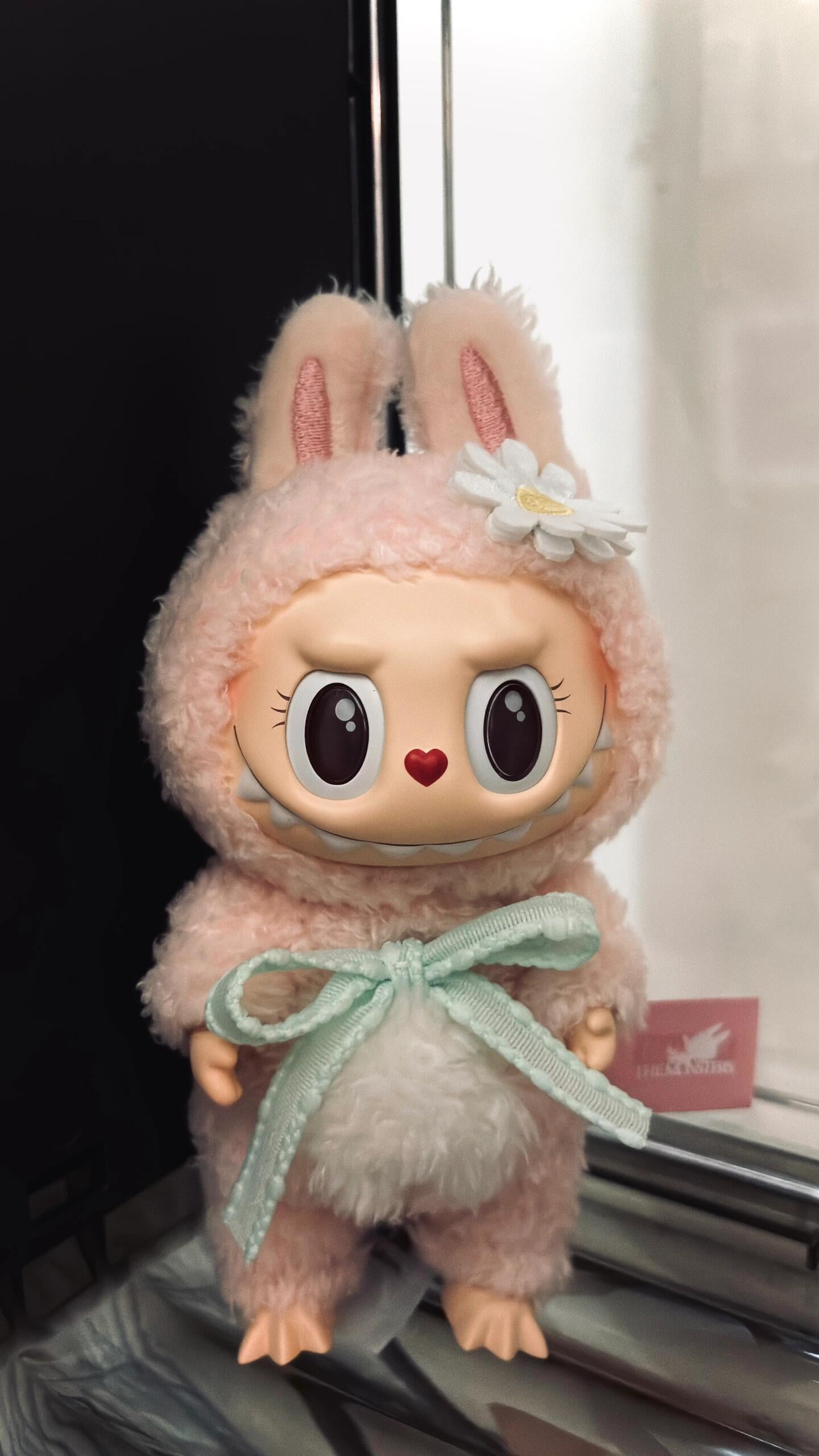 v1 close to sweet labubu(preorder)